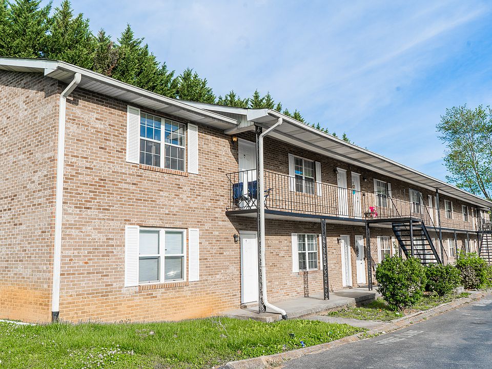 1st image of 706 E Inskip Dr N #11