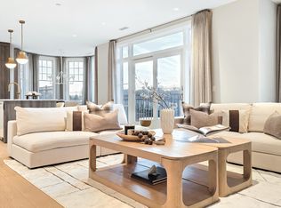 160 Park St #104, New Canaan, CT 06840