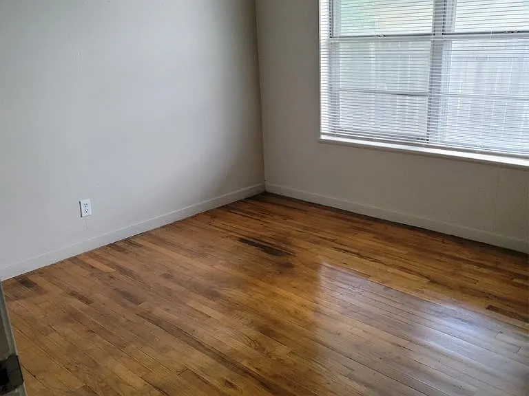 610 Rees St — Photo 5