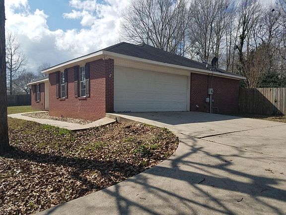 3rd image of 16 Heritage Dr