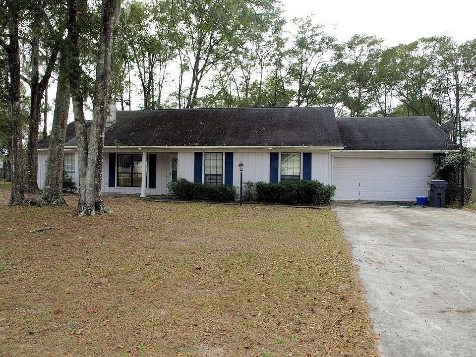 104 Plantation Court