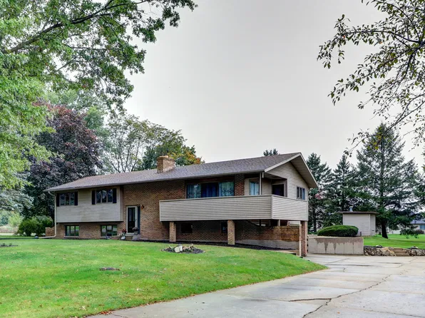 3801 19th Ave, Sterling, IL 61081