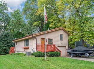 4435 Lamberton Rd, Mound, MN 55364