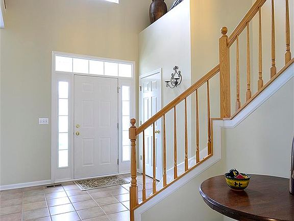 3rd image of 2552 Deer Point Dr