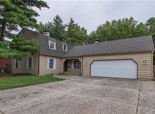 951 Bunker Ln, Decatur, IL 62526