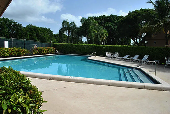 1 bed, 1.0 bath, 682 sqft, $1,575 — Photo 3