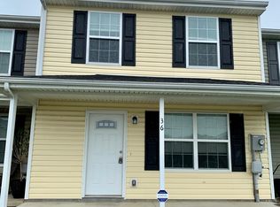 36 Defy Ln, Inwood, WV 25428