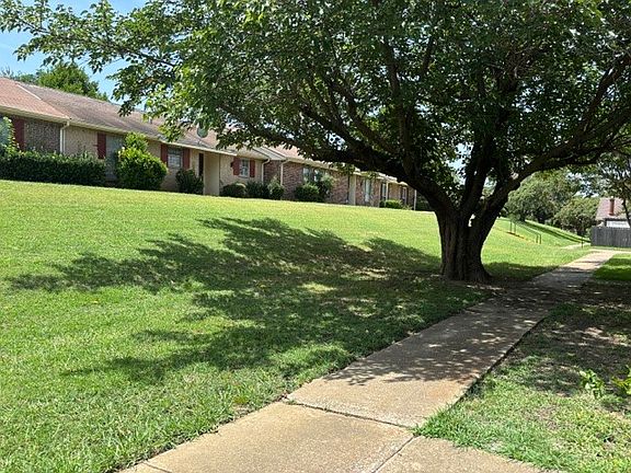 3rd image of 22 E Townhouse Ln #31