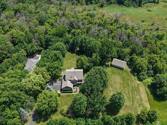 3rd image of 4749 Lake Sarah Dr S