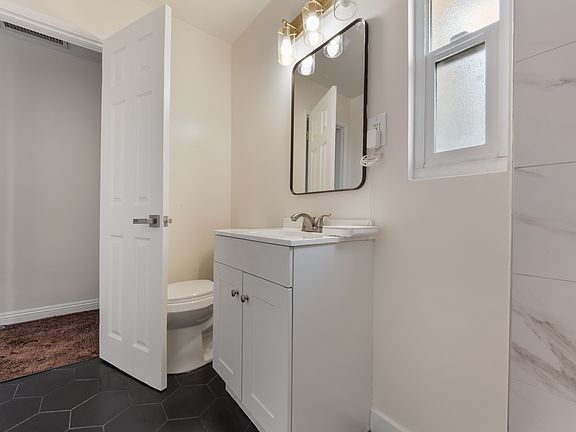 5th image of 8612 S 12th Ave #3C
