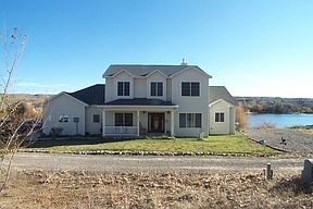 4th image of 8025 Lakeview Ln