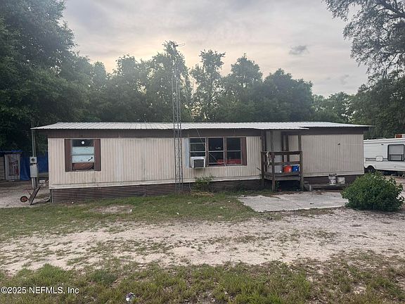 2nd image of 6393 AUBURN Avenue