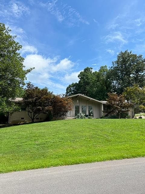 1st image of 788 Fairway Dr