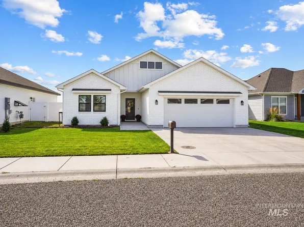 245 S Hills St, Burley, ID 83318