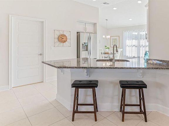 5th image of 2182 NW 23rd Loop