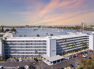 1868 Shore Dr S APT 207, South Pasadena, FL 33707