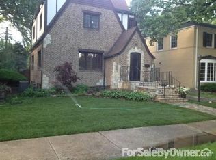 6585 N Tahoma Ave, Chicago, IL 60646