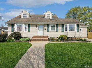 150 Park Ave, Bethpage, NY 11714