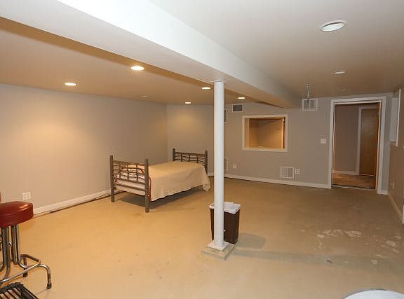 4th image of 2870 N Elston Ave #One
