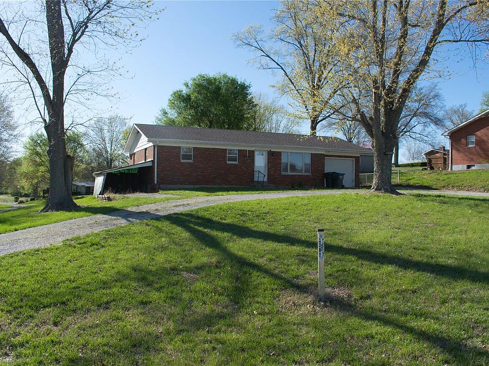 1335 Lakeview Dr, Waterloo, IL 62298 Zillow