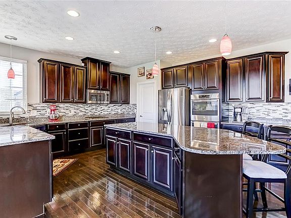 4th image of 9435 Aspen Brook Ct