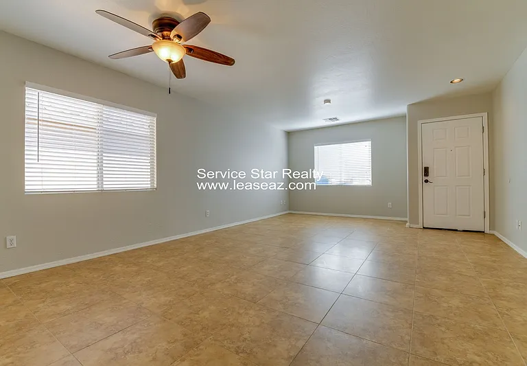 11560 W Cheryl Dr — Photo 9