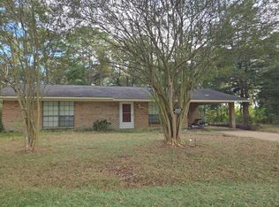 26 Harts Cir, Mount Olive, MS 39119