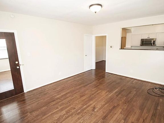 3rd image of 1355 Cryer Ave APT 3