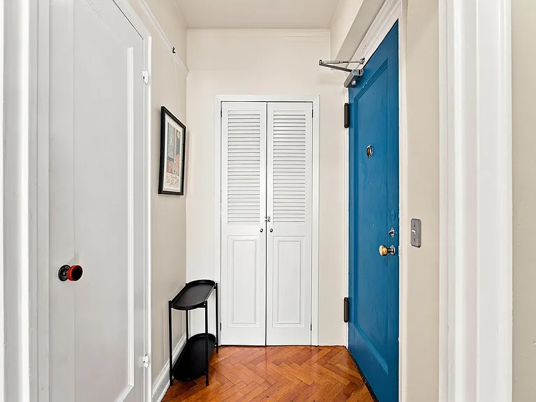 120 Cabrini Blvd #12 — Photo 8