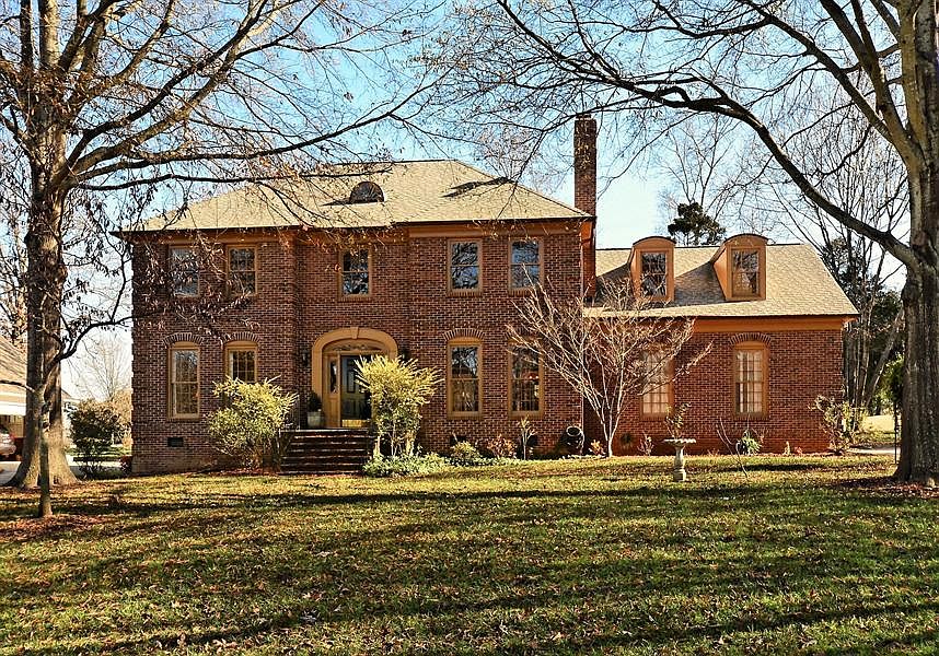 1st image of 5517 McPherson Dr