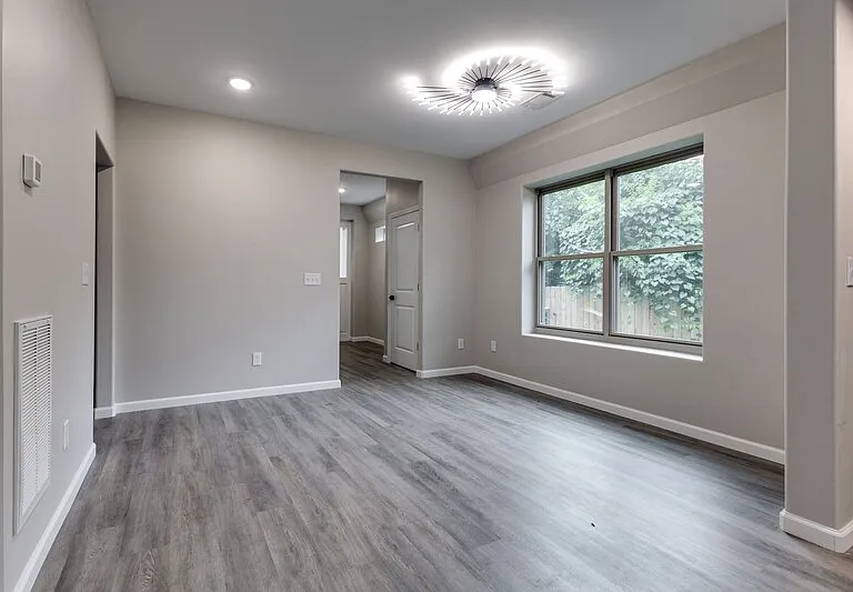 271 Garry Dr #A — Photo 8