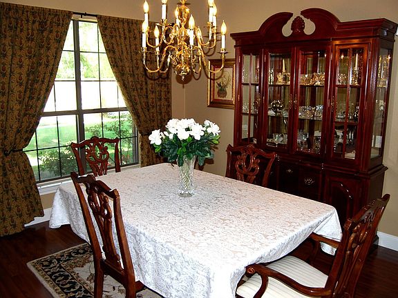 Formal dining room