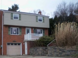 4707 Havana Dr, Pittsburgh, PA 15239