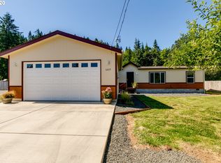 1637 Cedar St, Sweet Home, OR 97386