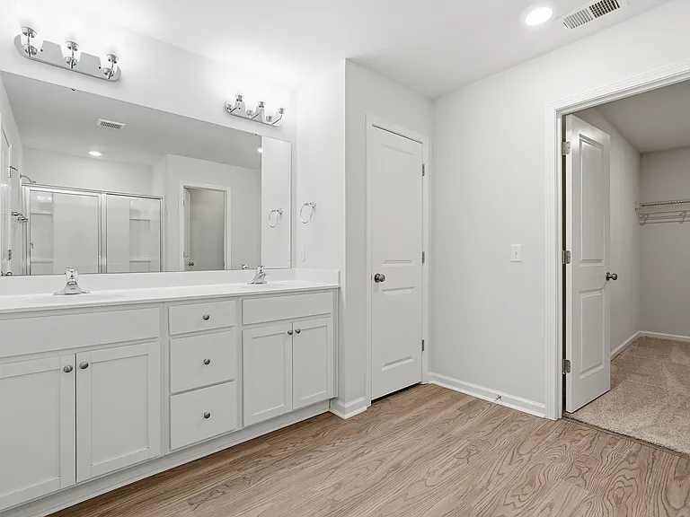 17 Crown Ct — Photo 32