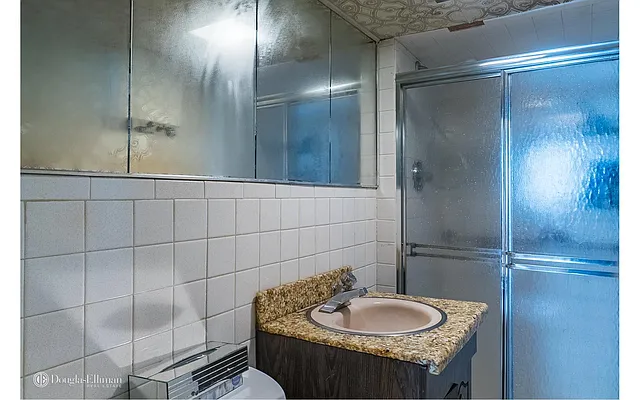 Sold by Douglas Elliman | media 15