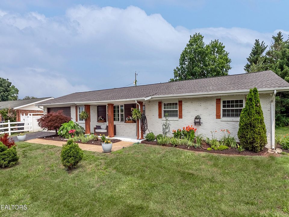 1st image of 7909 Livingston Dr