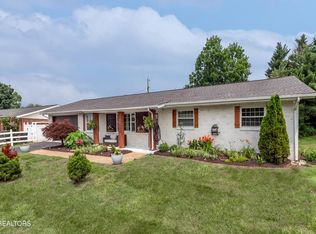 7909 Livingston Dr, Knoxville, TN 37919