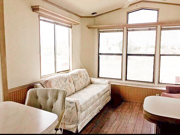 5th image of 2444 N 14th Ave APT 1