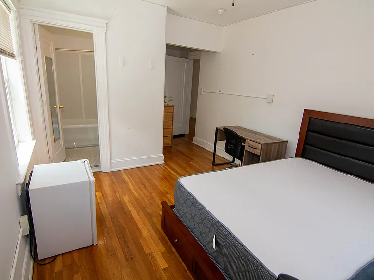 30 Fayette St #1A — Photo 1