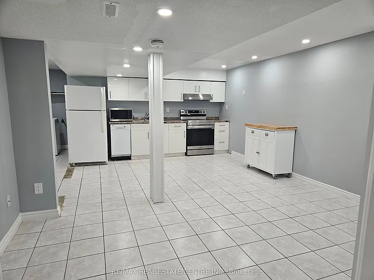 55 Tulip Dr #BASEMENT — Photo 5