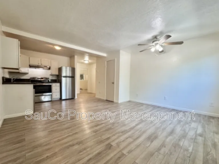 5552 SW Beaverton Hillsdale Hwy — Photo 3