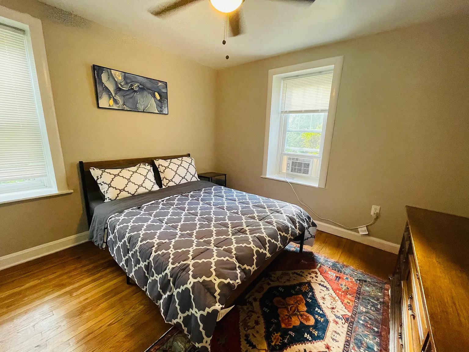 2 bed, 1100 sqft, $2,550 — Photo 4
