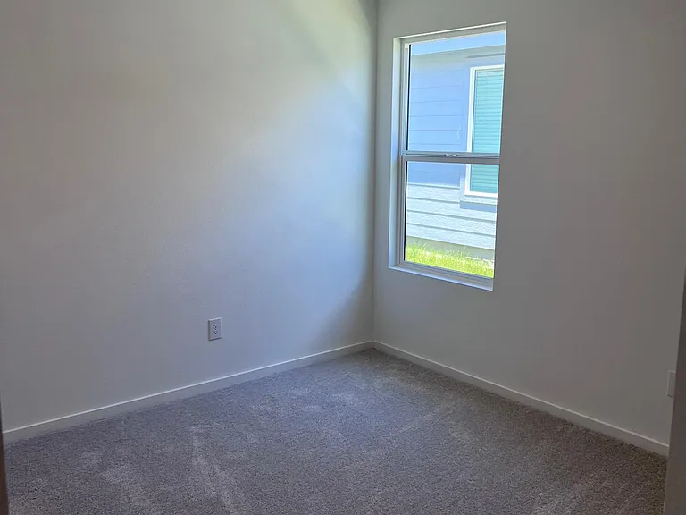 3922 Ontario Way — Photo 15