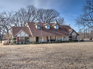 301 Bayou Rd, Fort Gibson, OK 74434