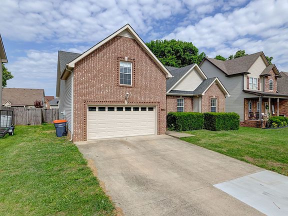 3rd image of 2924 Brewster Dr