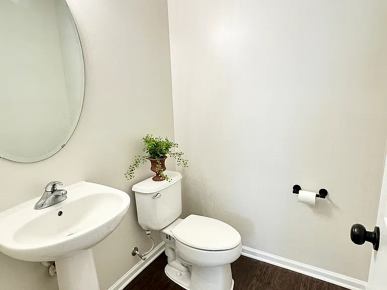 627 Rock Lake Gln — Photo 7