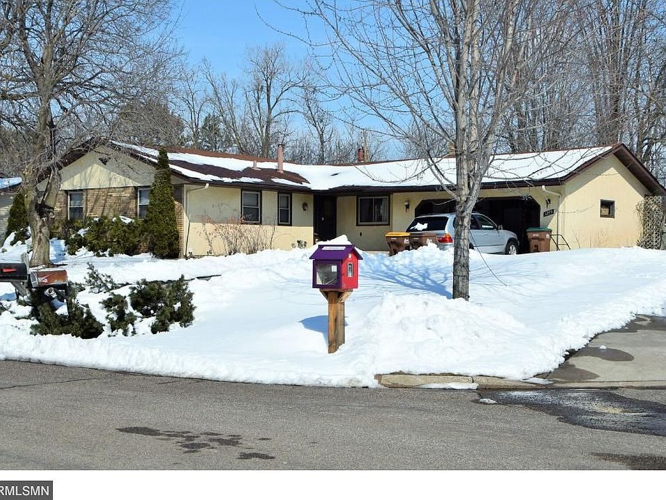 1st image of 3275 Glen Oaks Ave