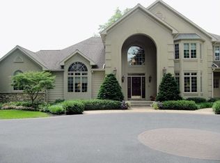 38 Canterbury Ct, Lititz, PA 17543