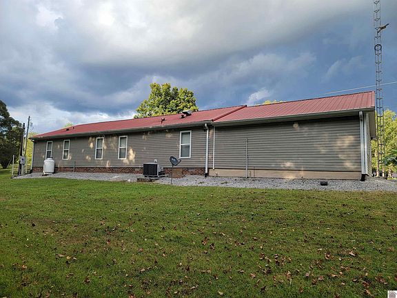 3rd image of 58 Pierce Ln